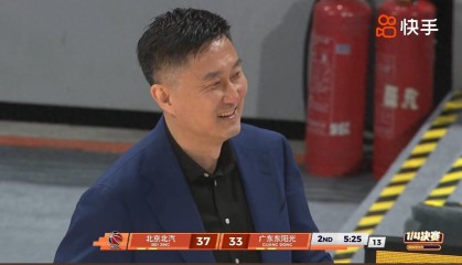kaiyun-广东为何3分被投爆？媒体人怒喷2人：他俩哪里能跟上曾凡博的腿脚